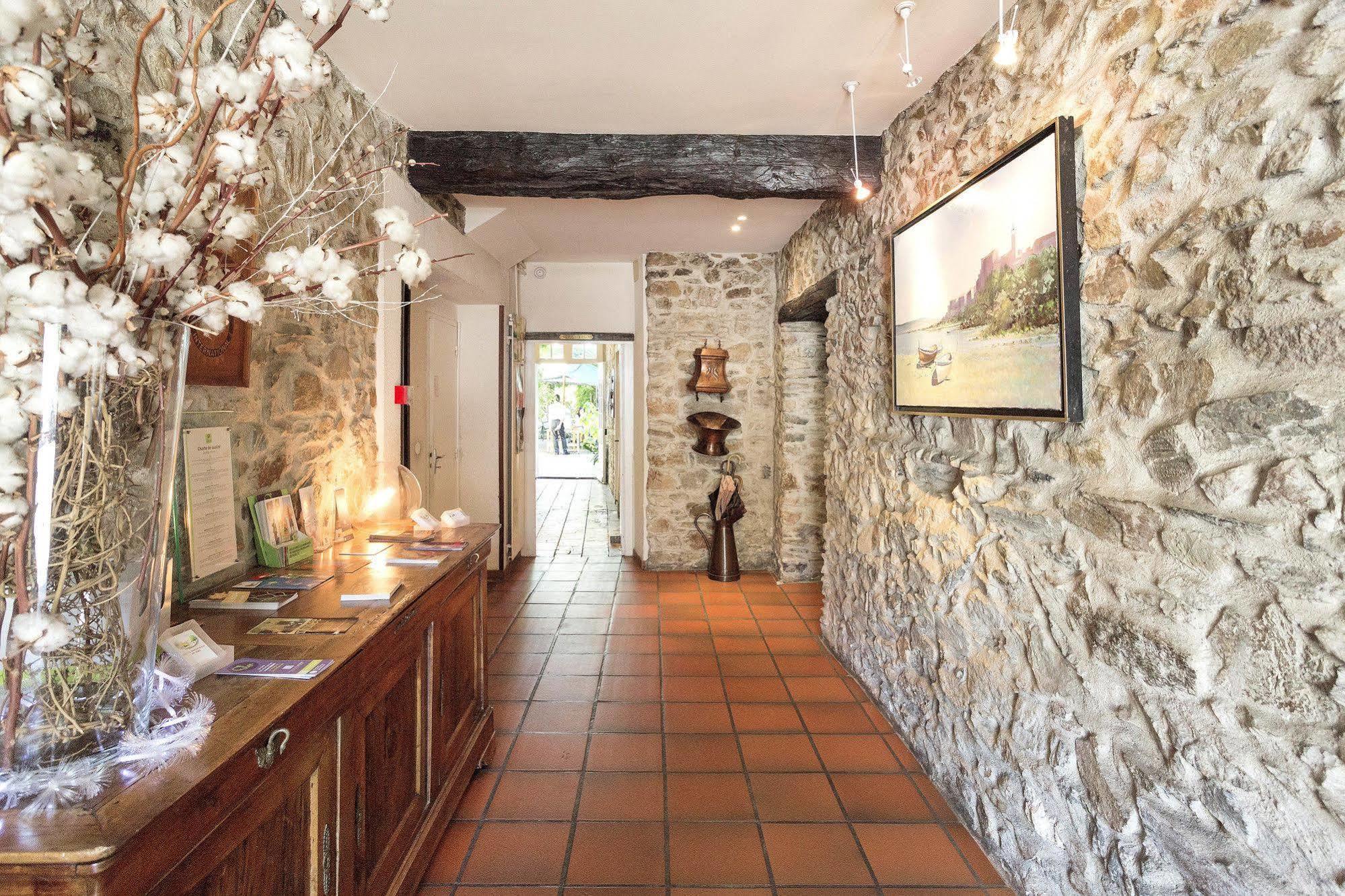 Logis Hotels - Hotel Restaurant Du Midi Revel  Εξωτερικό φωτογραφία